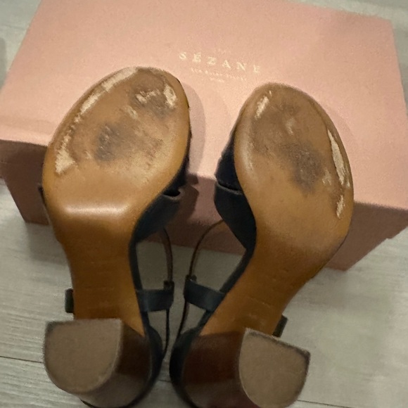 Sezane leather sandals. Size 5 / 35. Navy. 3.5” heels. - Picture 5 of 6